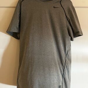 Nike Men's Heather Gray Short Sleeve Tee